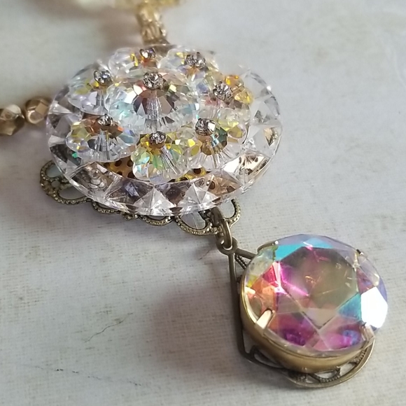 NWT Repurposed Hand Crafted Vintage Jewelry Assemblage Crystal Necklace - Picture 16 of 16